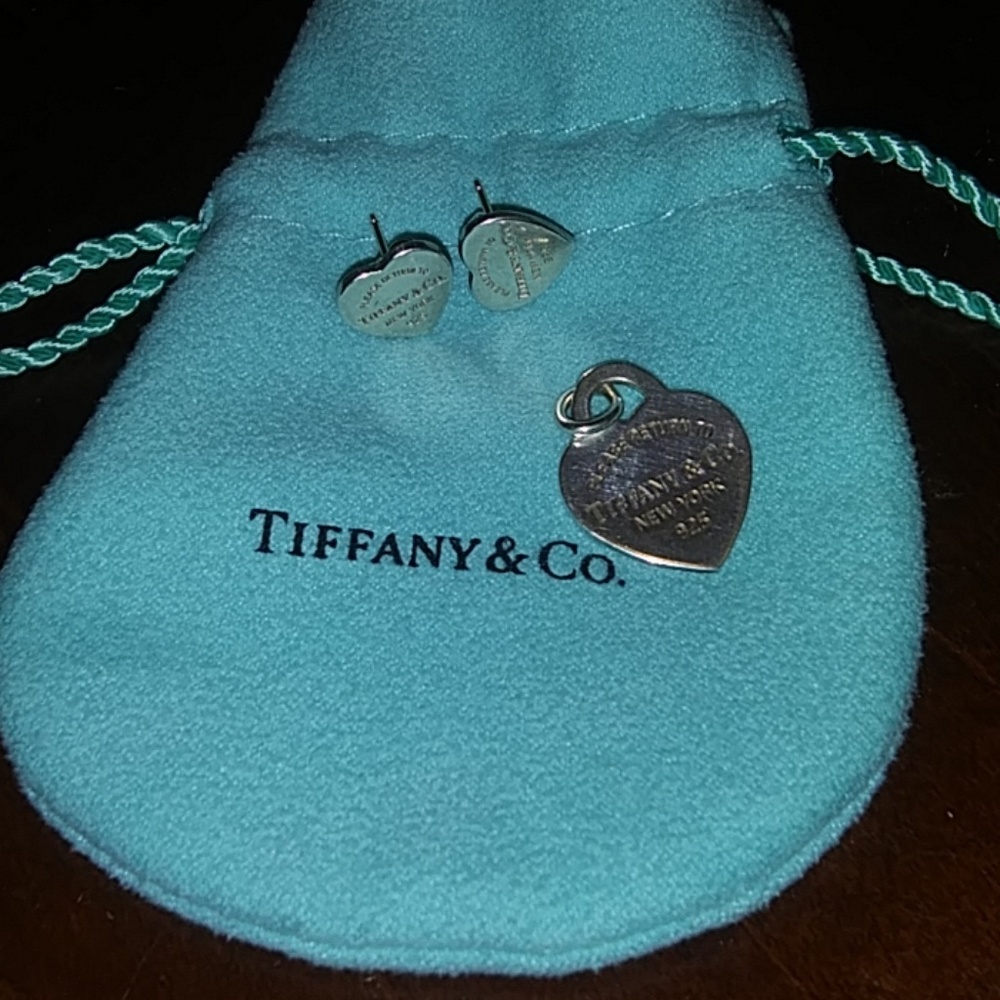 Tiffany & Co. 925 Mini Earrings and 925 pendant